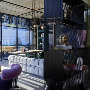 Hotel Tribe Kings Park